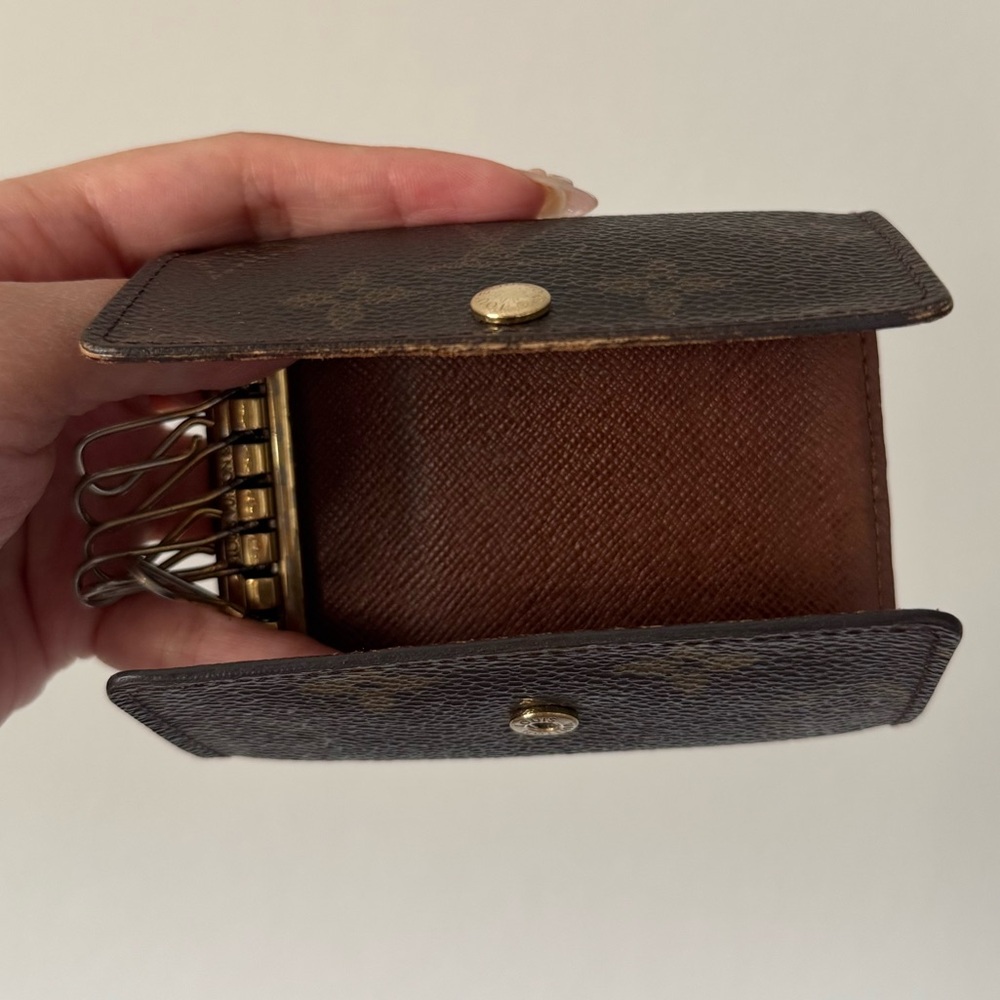Louis Vuitton Monogram Key & Card Holder Case (6) - Picture 7 of 9